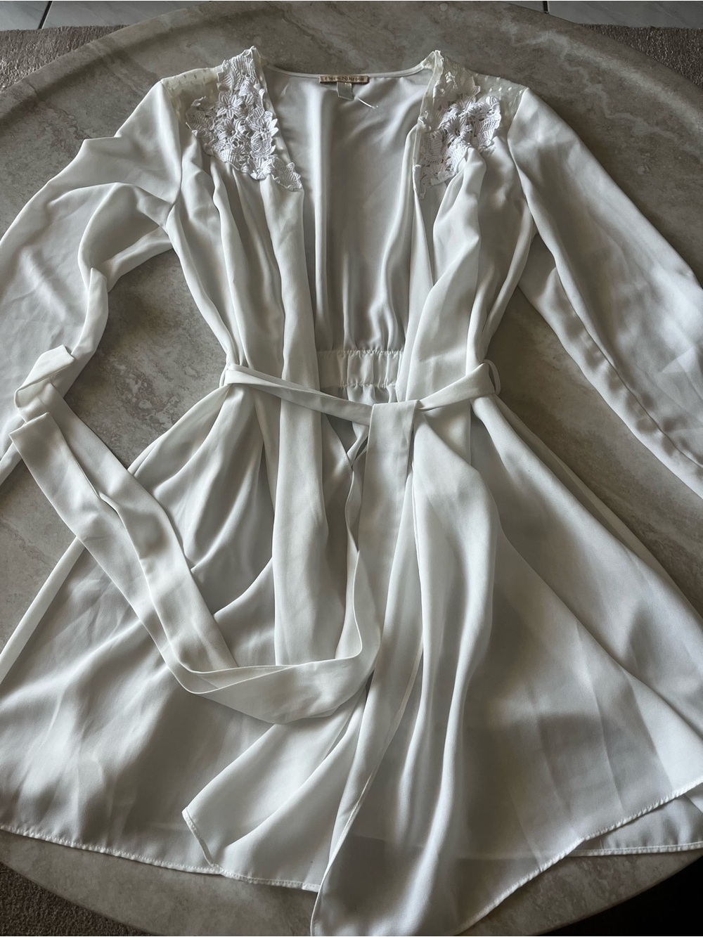 Flora Nikrooz Robe - Picture 4 of 6